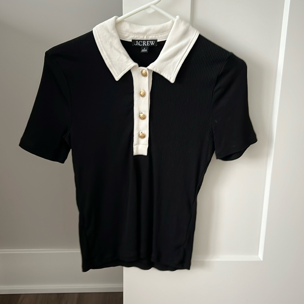 J crew short sleeve black cotton with cream collar